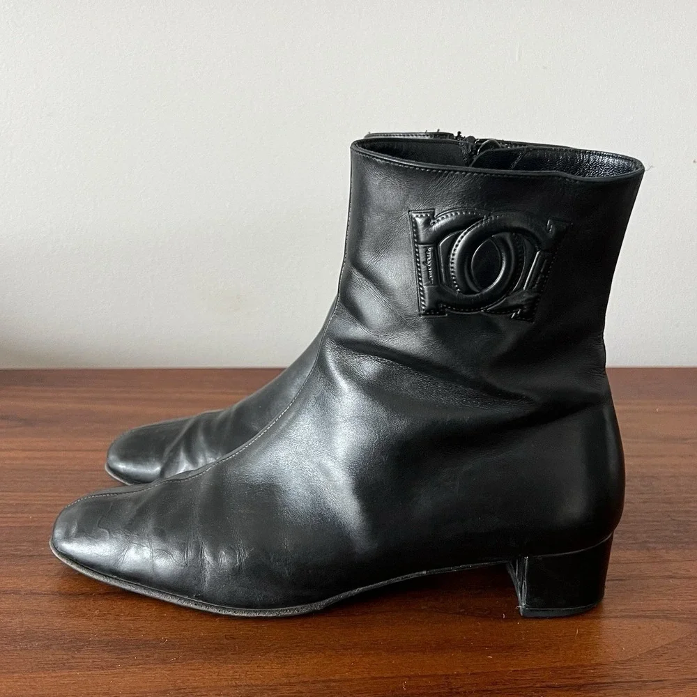 Salvatore Ferragamo Leather Zip Ankle Boots Black‎ Block Heel Women's Size 9.5 B